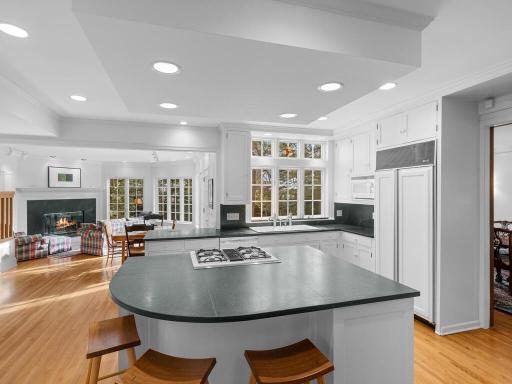 4621 Fremont Ave S Minneapolis MN 55419 USA-031-044-031-MLS_Size.jpg