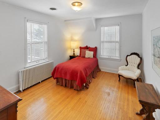 4621 Fremont Ave S Minneapolis MN 55419 USA-055-065-055-MLS_Size.jpg
