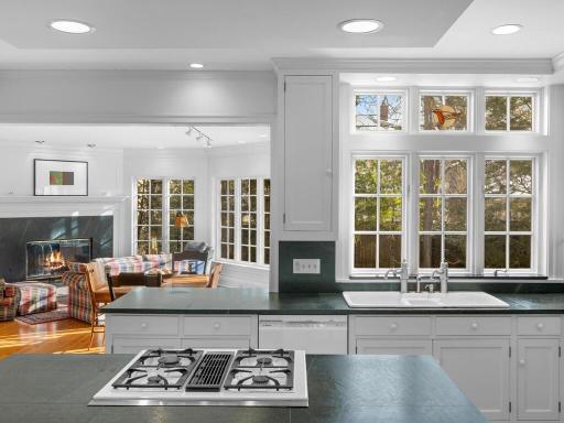 4621 Fremont Ave S Minneapolis MN 55419 USA-032-058-032-MLS_Size.jpg