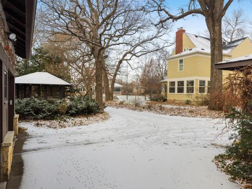 4621 Fremont Ave S Minneapolis MN 55419 USA-009-003-009-MLS_Size.jpg