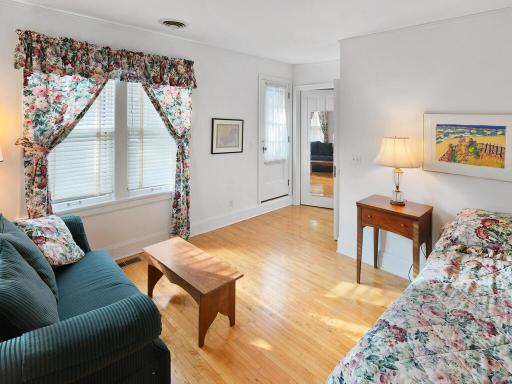 4621 Fremont Ave S Minneapolis MN 55419 USA-052-043-052-MLS_Size.jpg