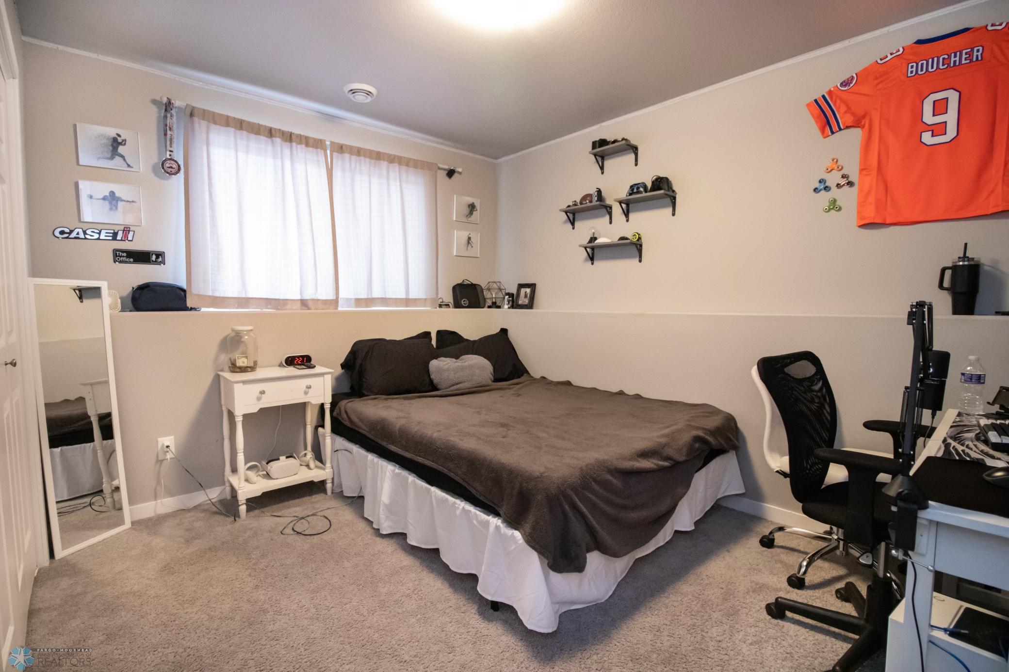 BEDROOM LL