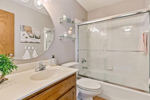 4911 144th Street W, Apple Valley, MN 55124