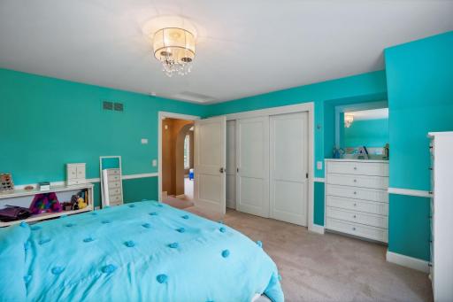 314 Bushaway Road, Wayzata, MN 55391