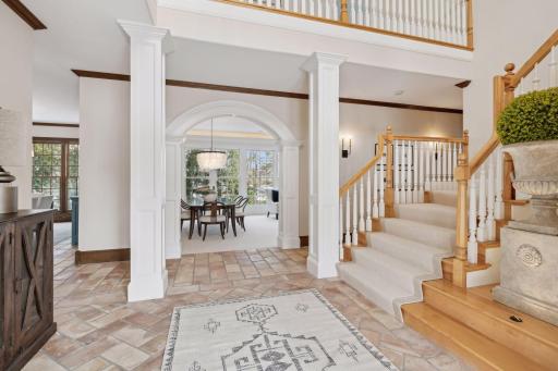 5000 Oak Bend Lane, Edina, MN 55436