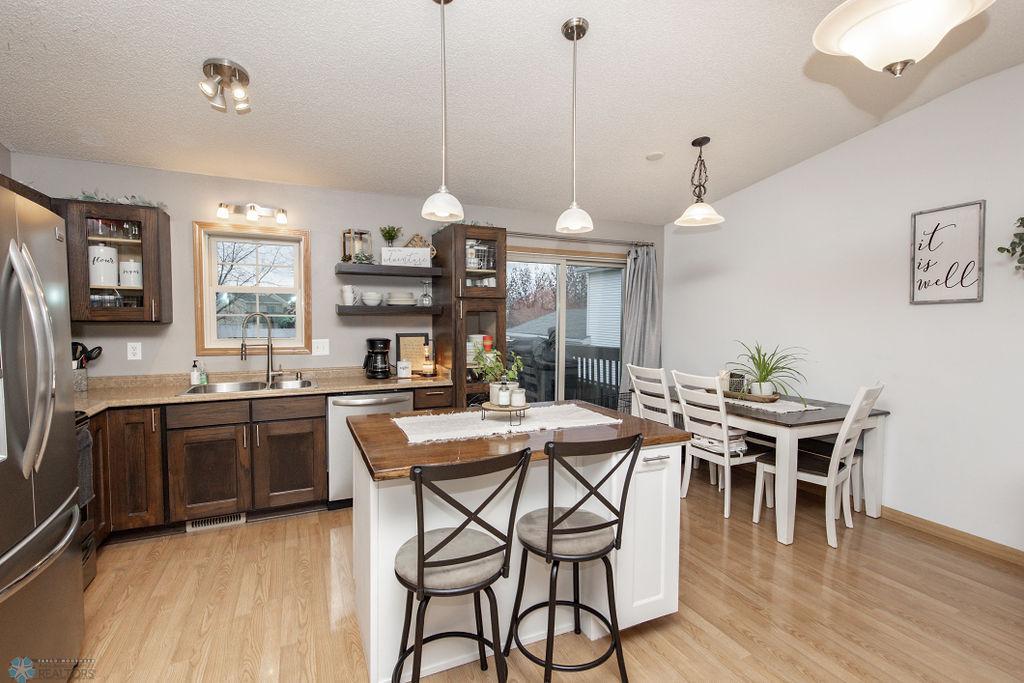 Kitchen / Dining