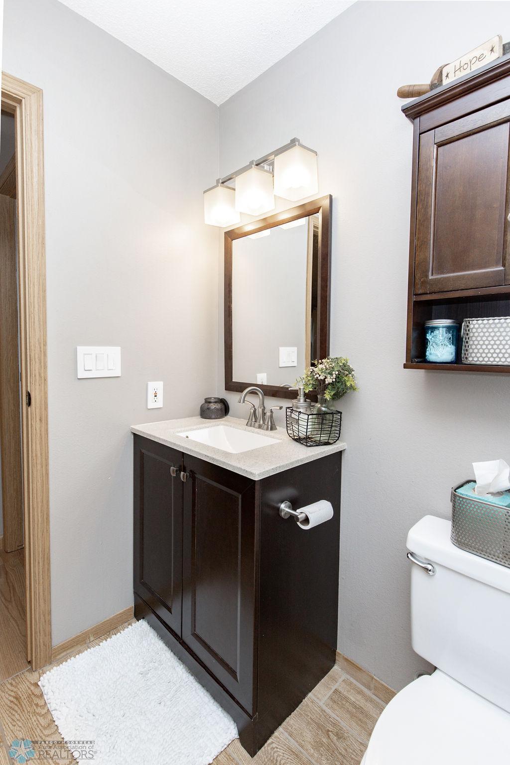 Upper Full Bath