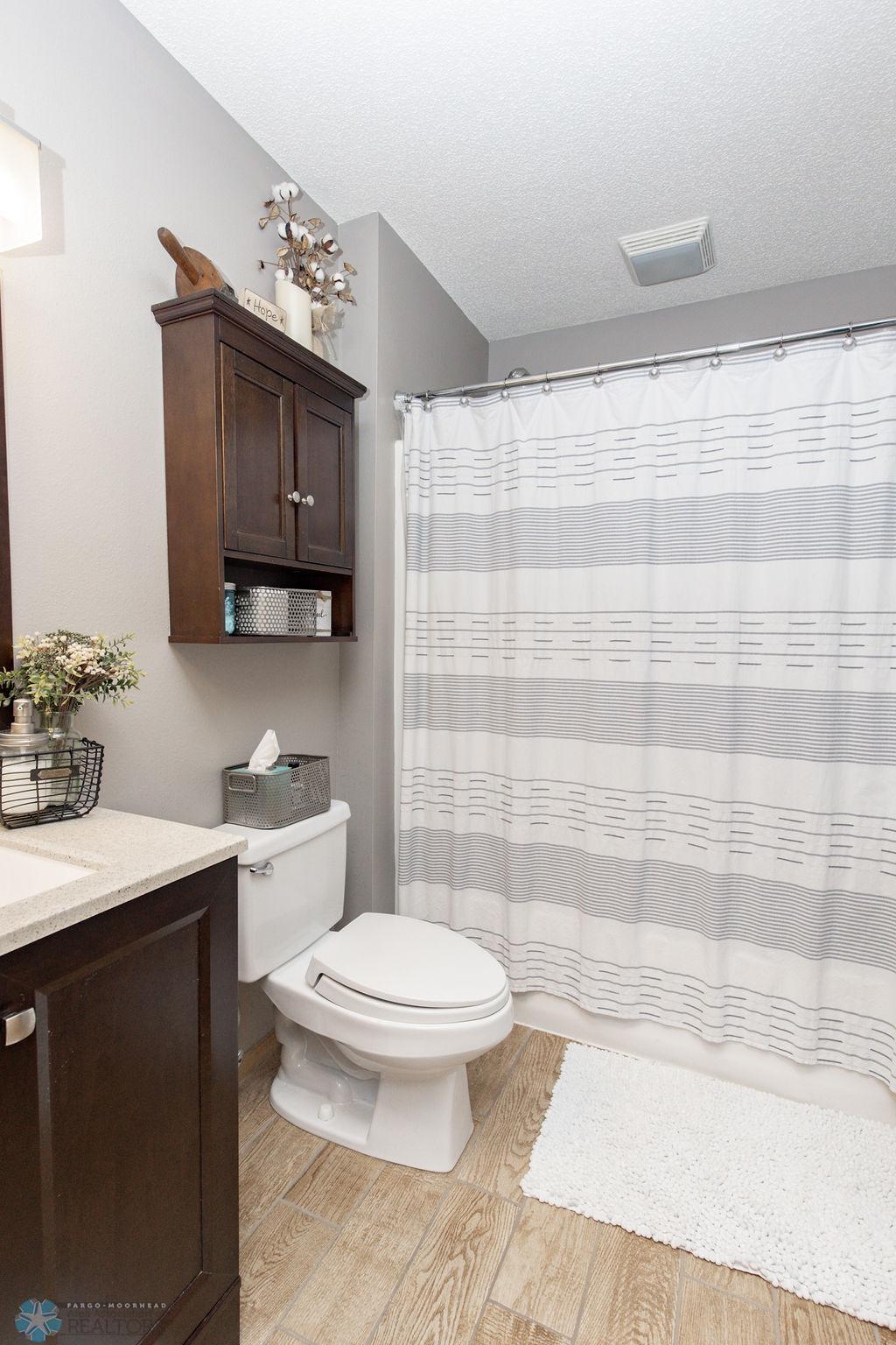 Upper Full Bath