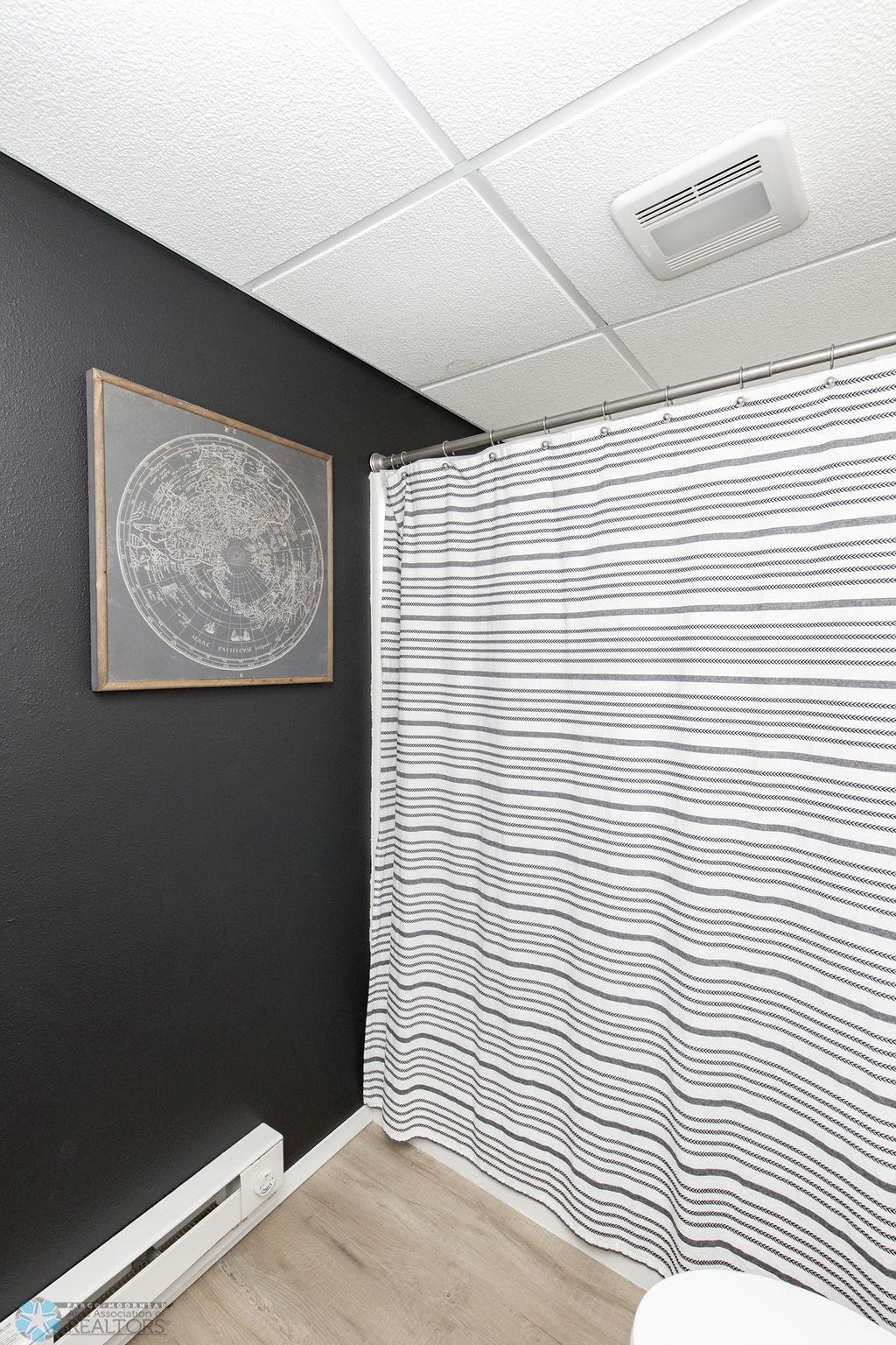 Lower - Full Bathroom