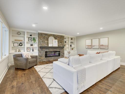 1838 Hunter Lane, Saint Paul, MN 55118