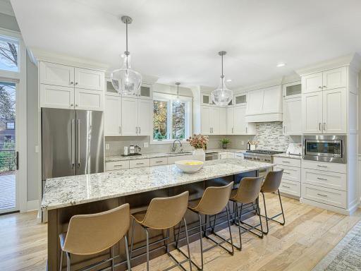 1838 Hunter Lane, Saint Paul, MN 55118