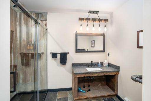 Guest house bathroom 2