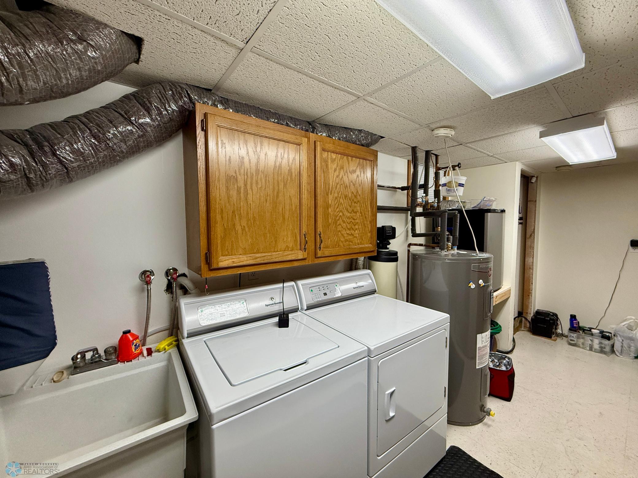Laundry utility room