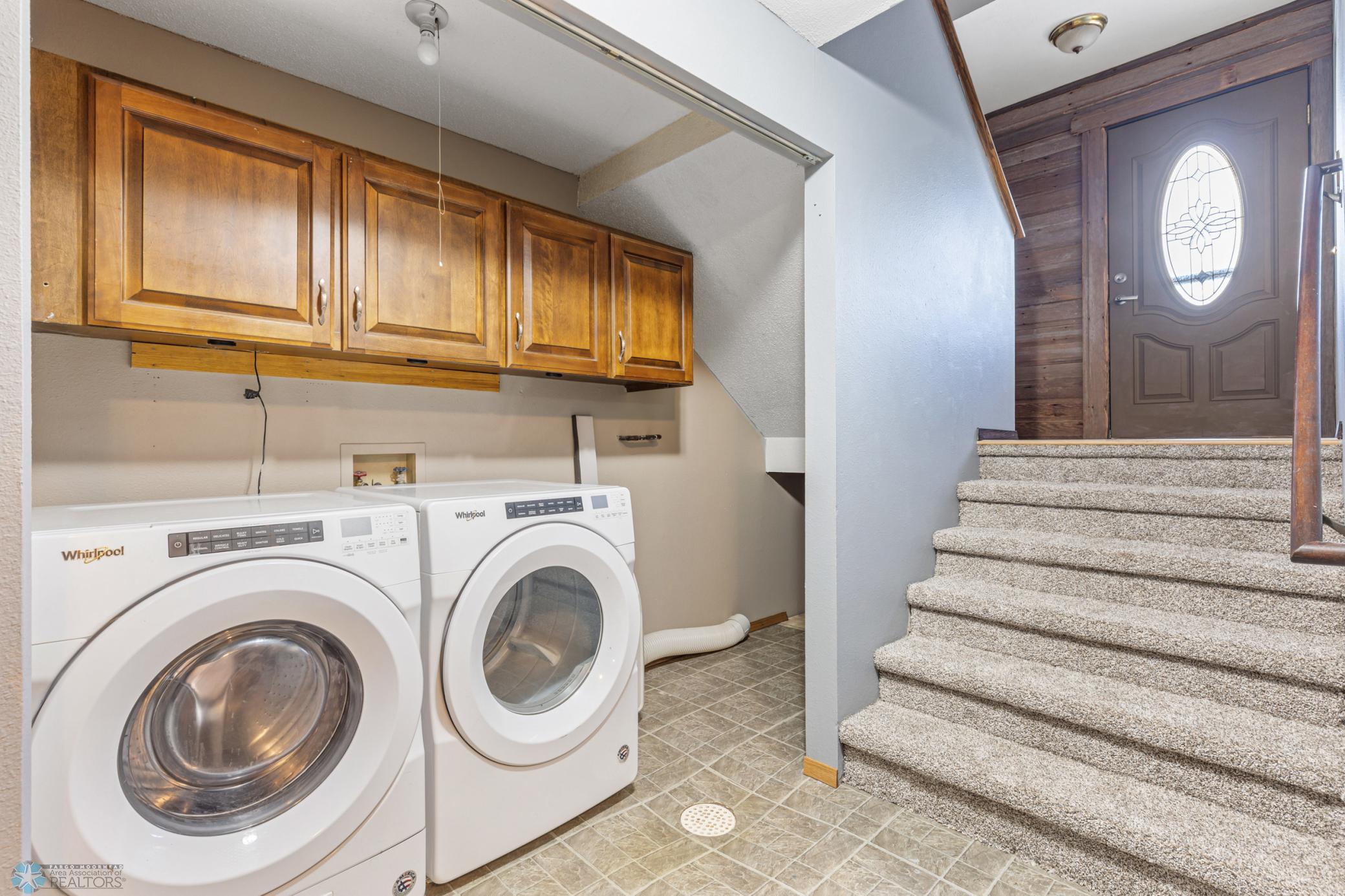 Laundry - washer & dryer included