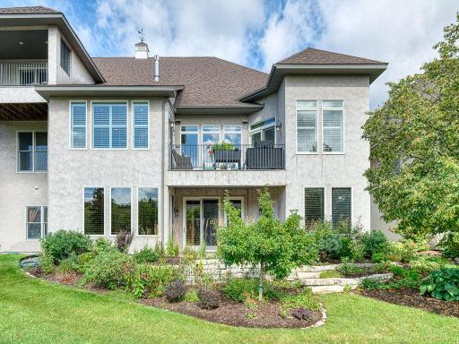 This stunning townhome is beautiful inside and out!