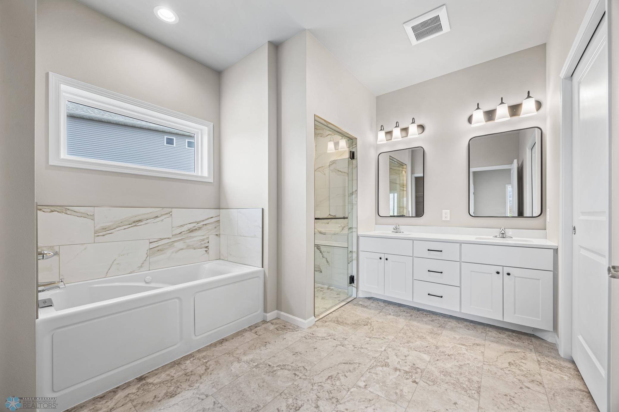 Owner's Private Bath