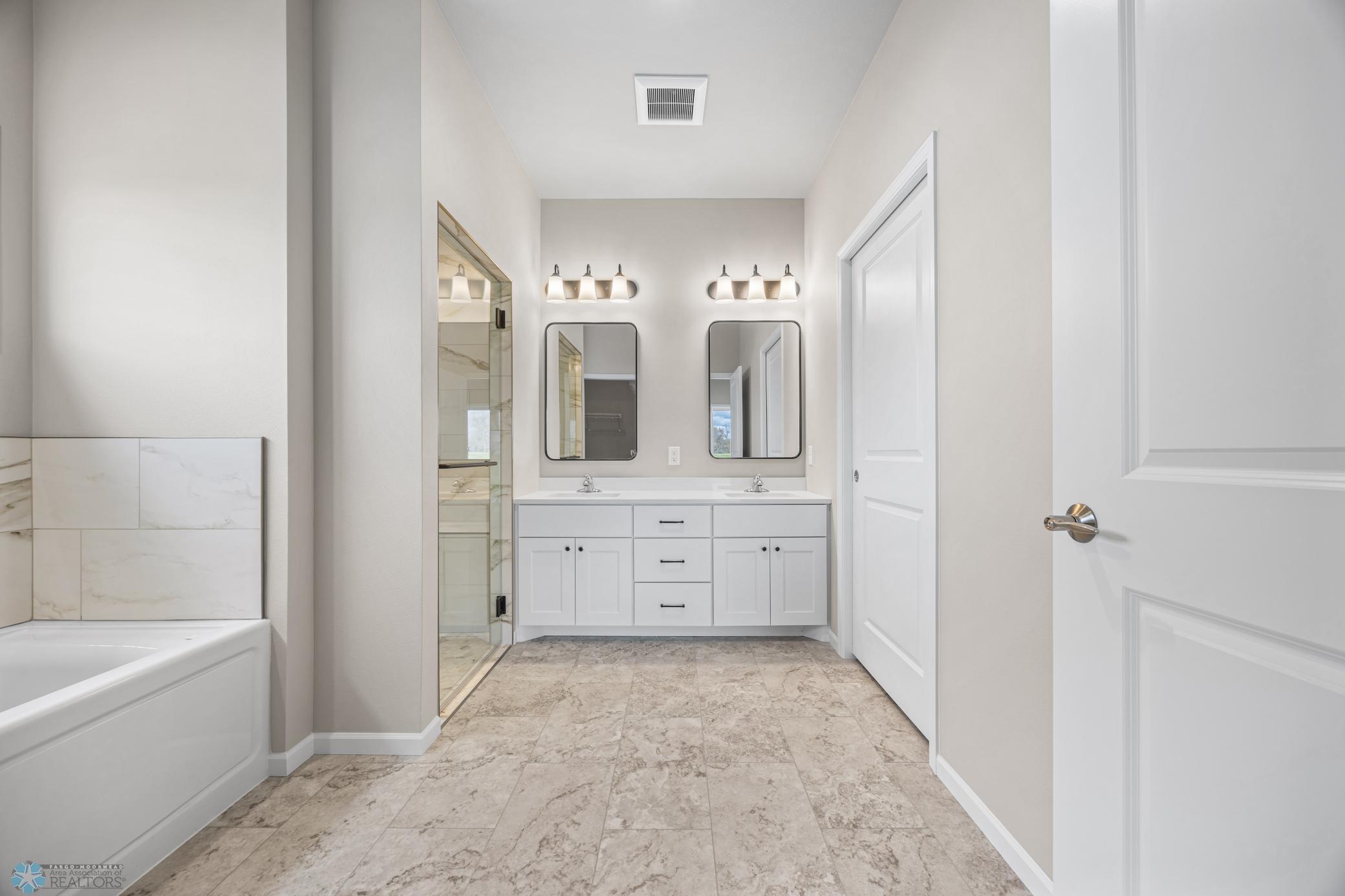 Owner's Private Bath