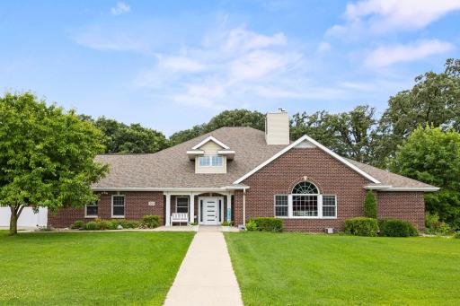 710 Park Island Drive SW, Hutchinson, MN 55350