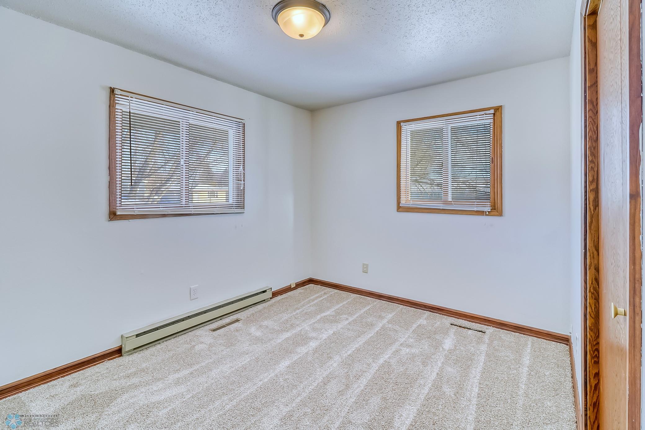Bedroom2_1.jpg