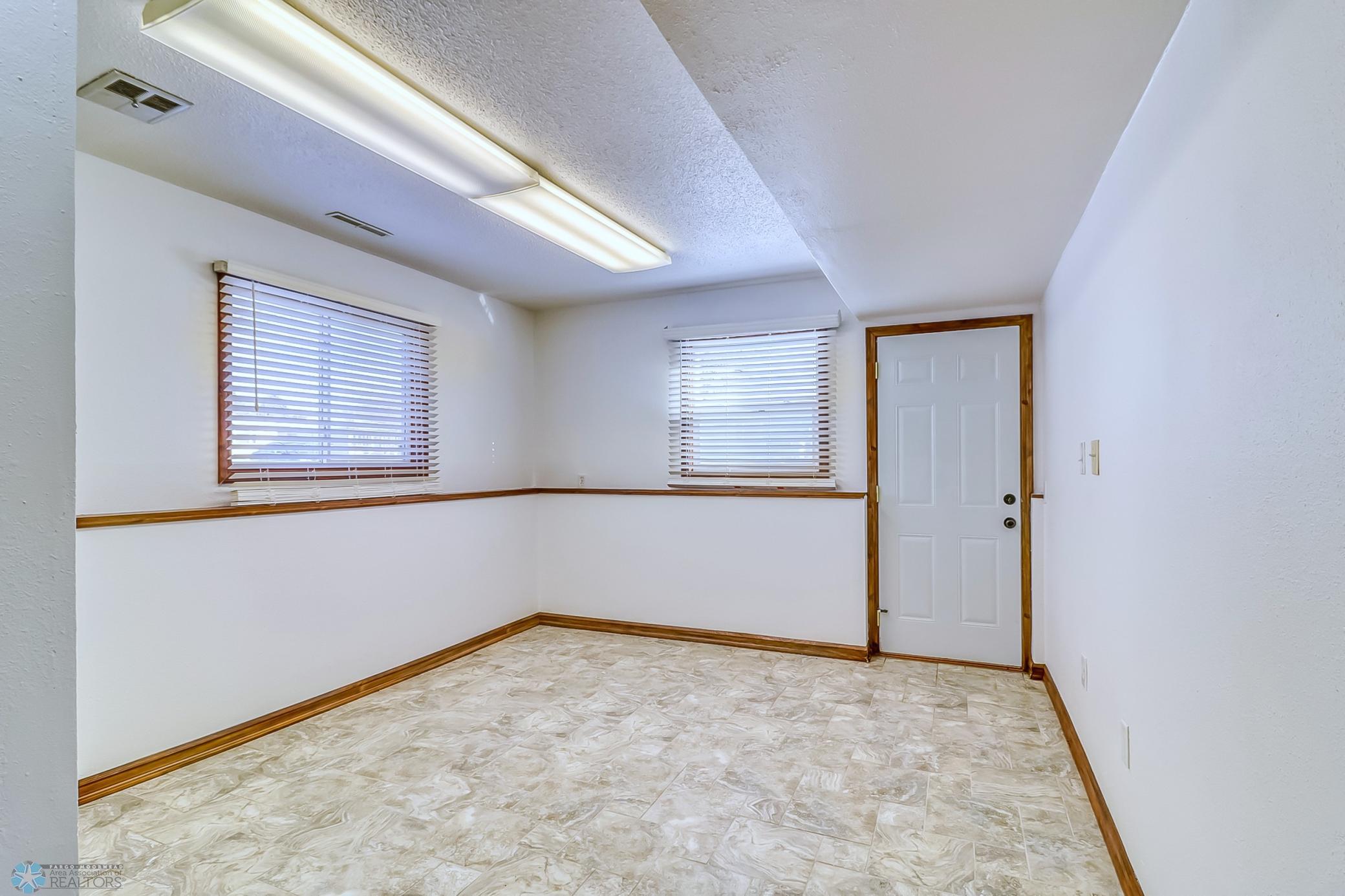 Basement Bonus room1_2.jpg