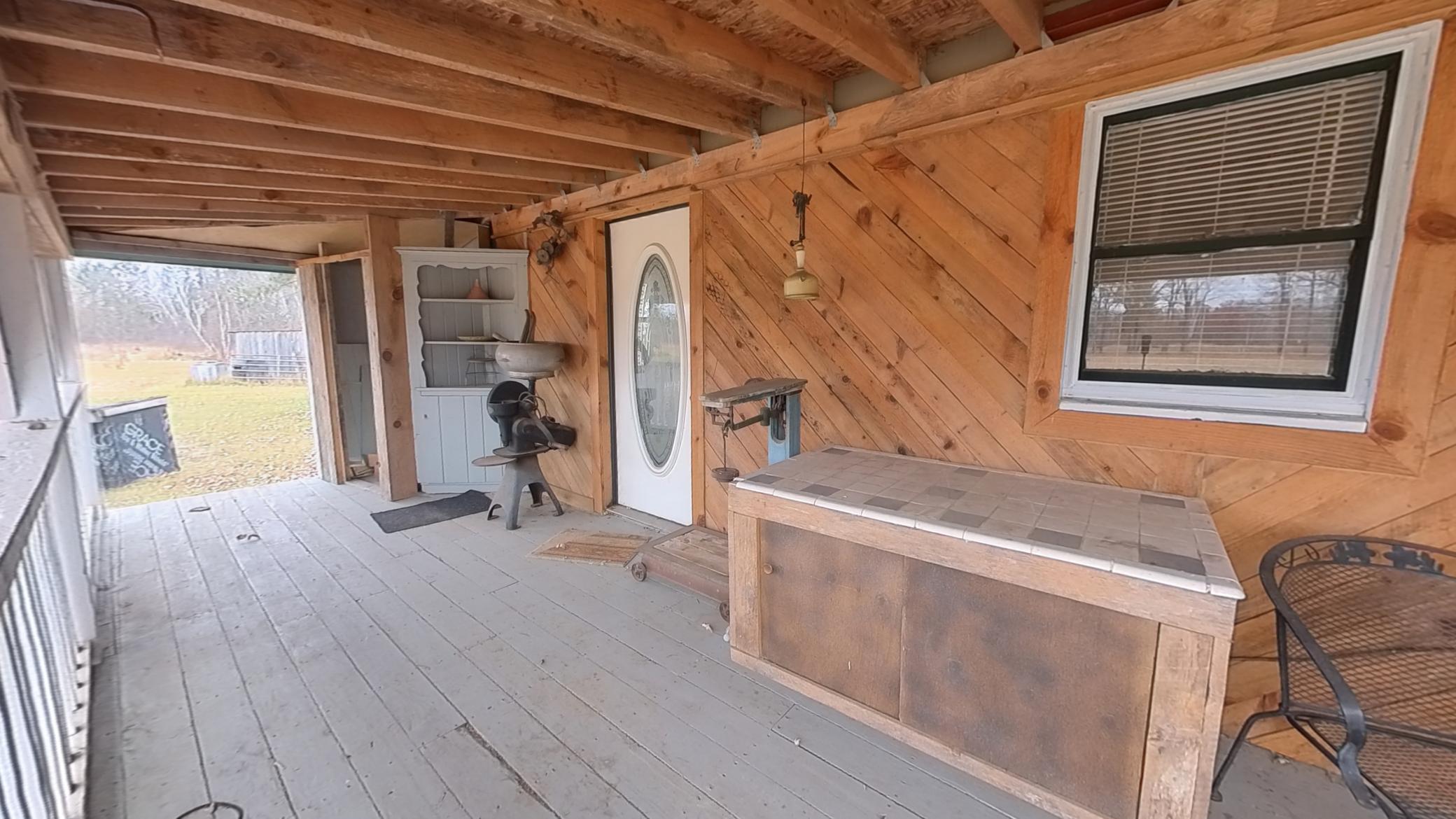 1porch1.jpg