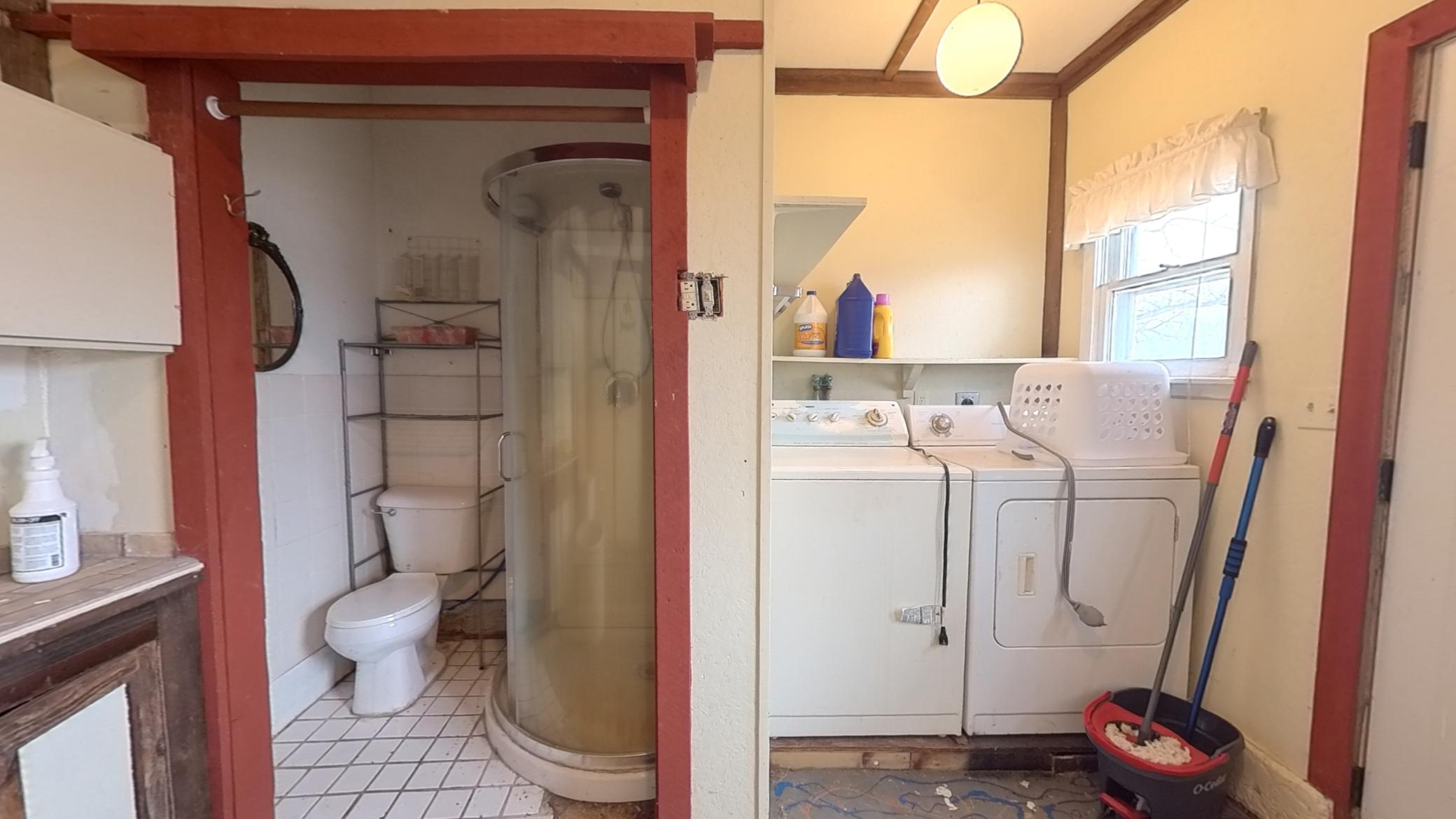 3laundryroom.jpg