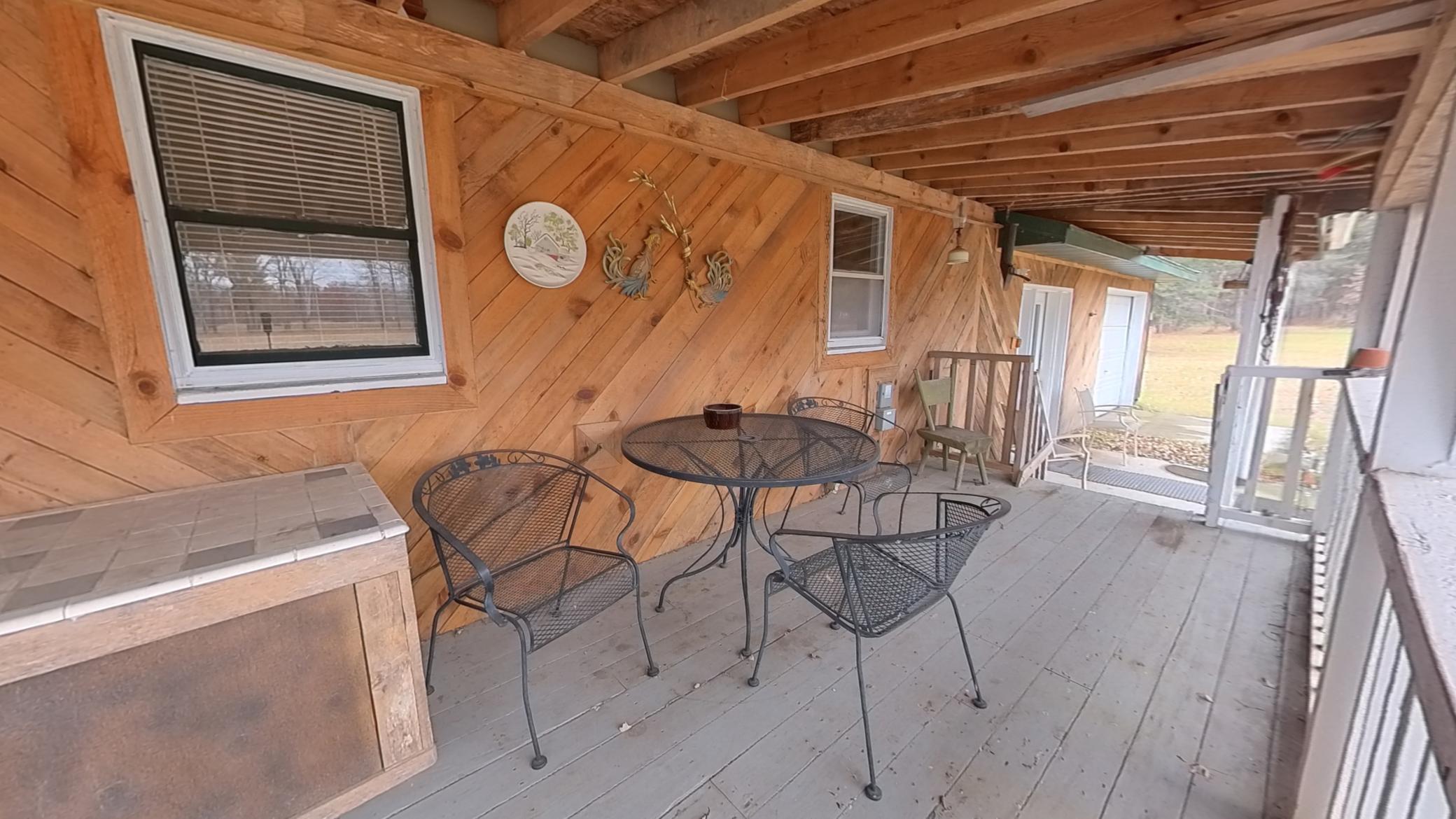 1porch2.jpg