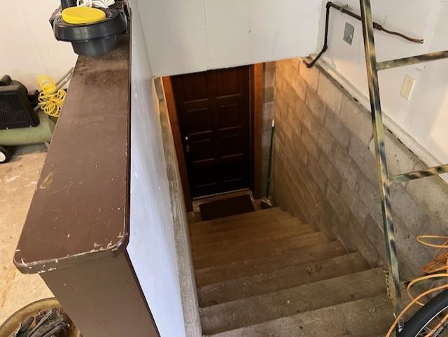 Stairway from garage
