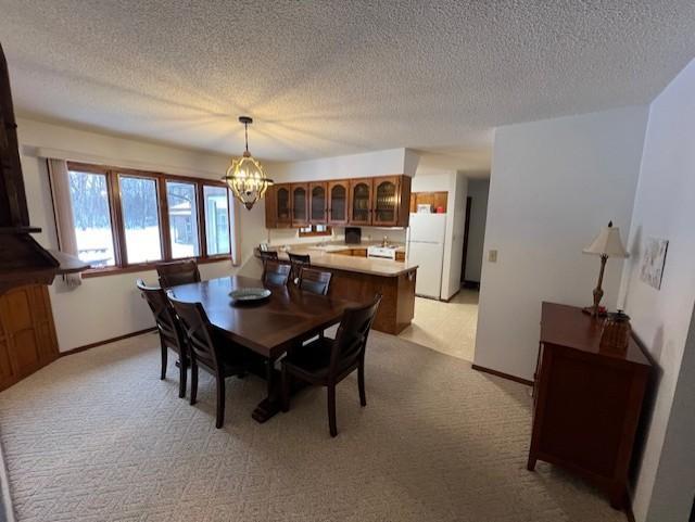 Dining/kitchen