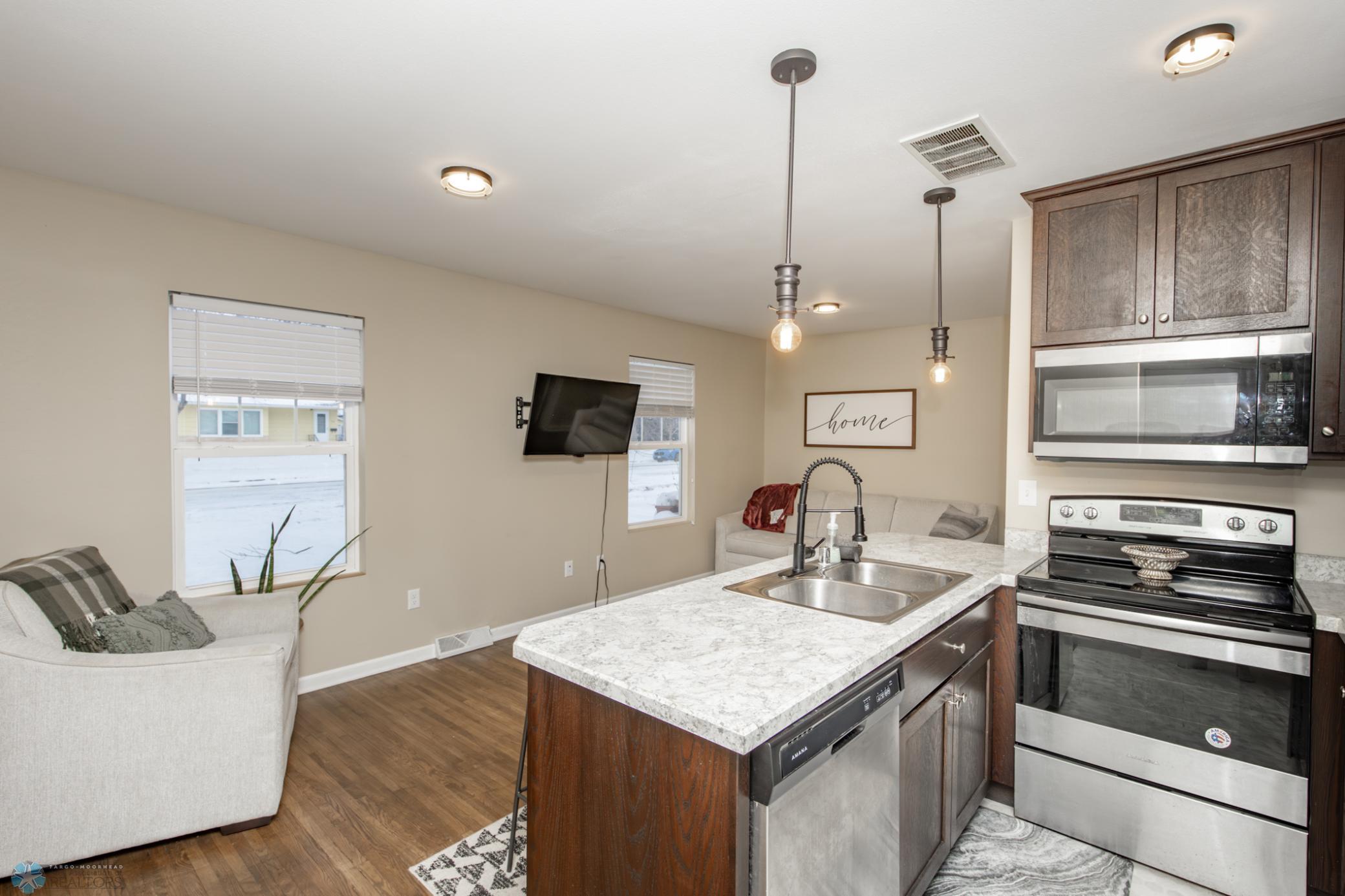 Kitchen/Living Room View