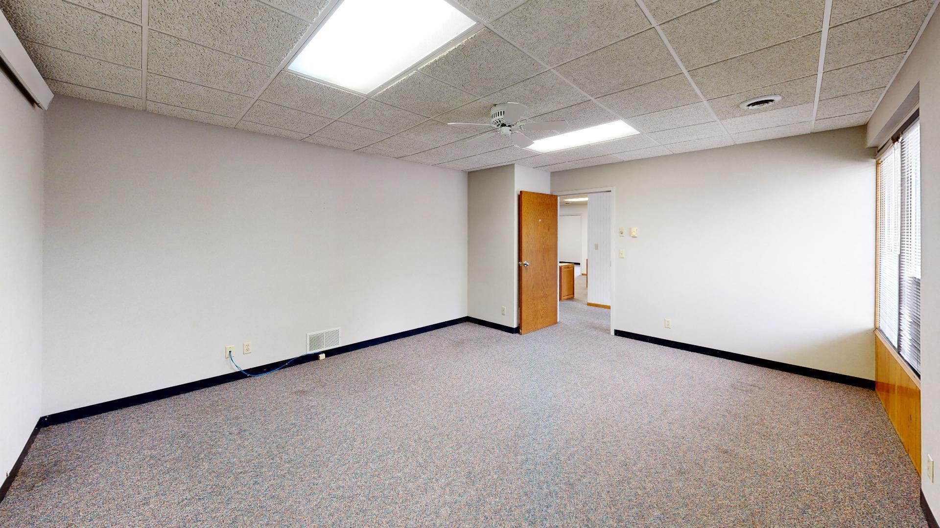 130-WILLMAR-Ave-Sw-Unfurnished(1).jpg