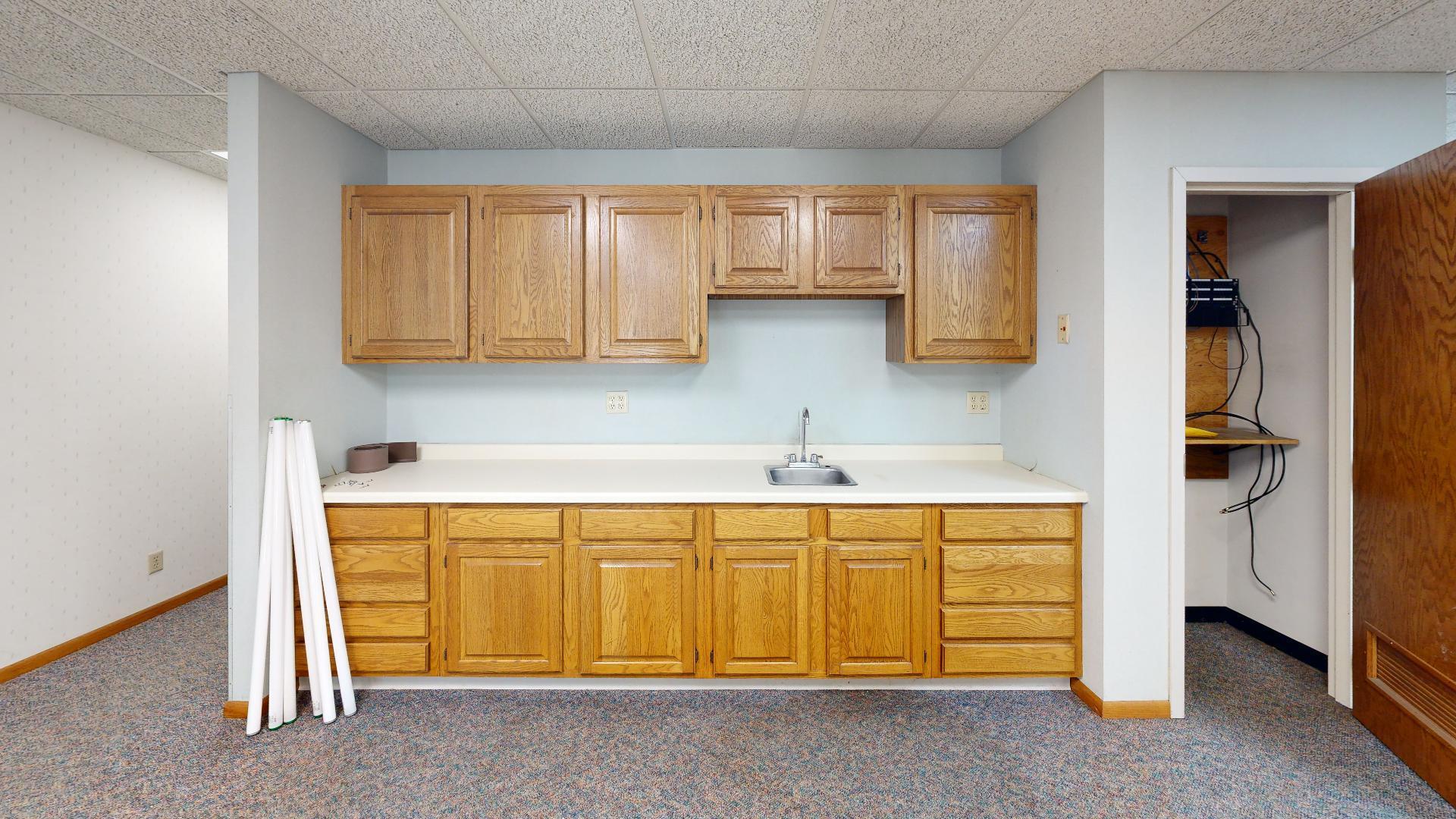 130-WILLMAR-Ave-Sw-Kitchen.jpg