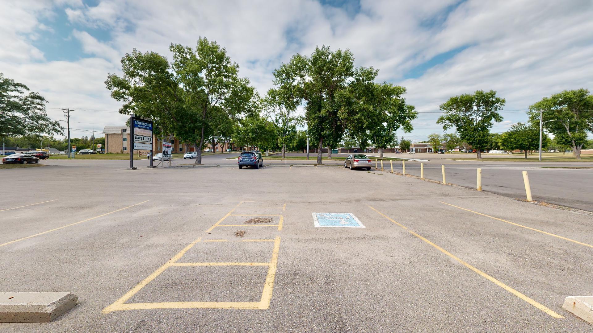 130-WILLMAR-Ave-Sw-Garage(1).jpg