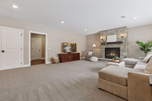 4245 Inland Lane N, Plymouth, MN 55446