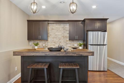 4245 Inland Lane N, Plymouth, MN 55446