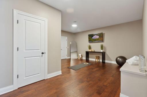 4245 Inland Lane N, Plymouth, MN 55446