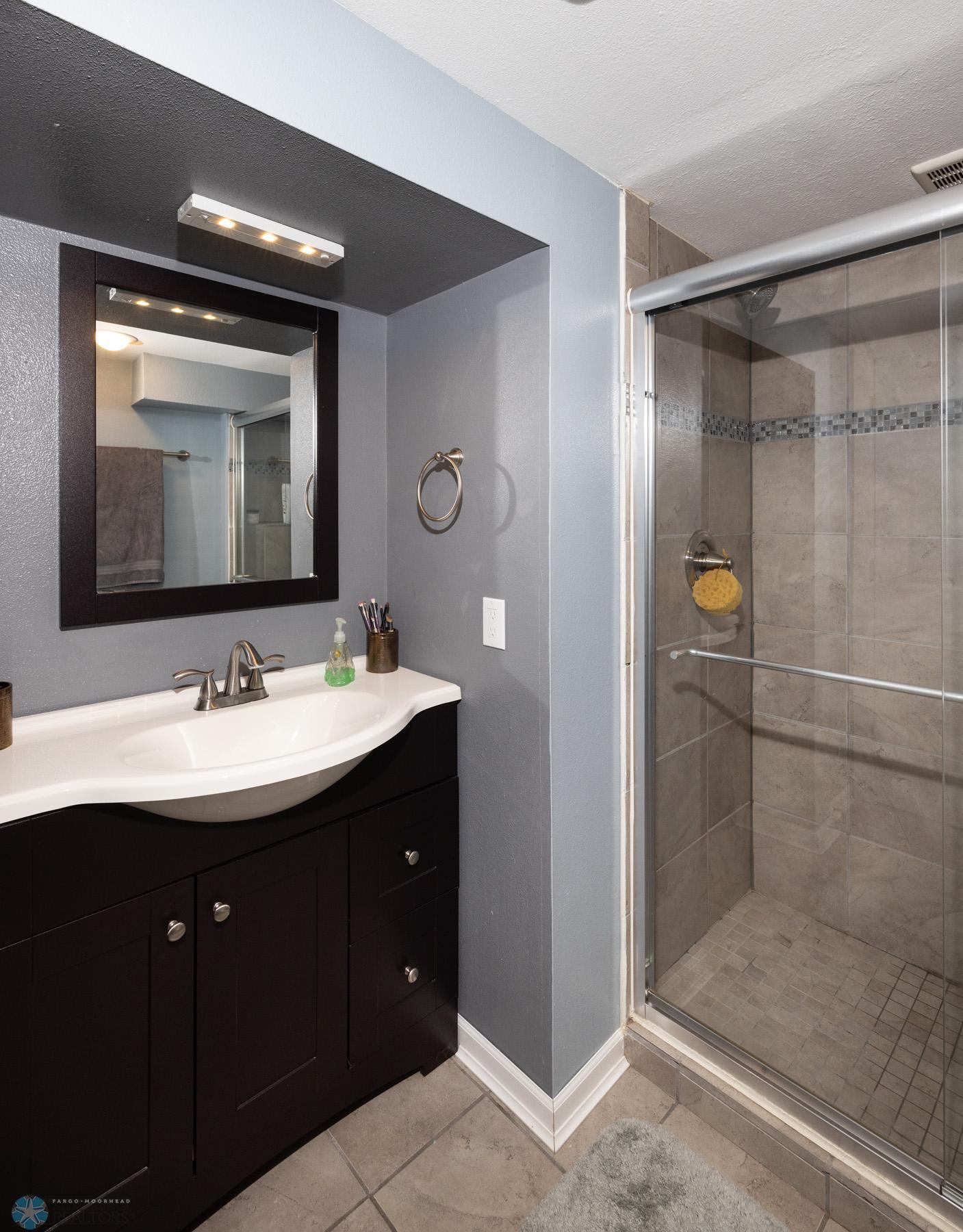 Lower Level 3/4 Bathroom