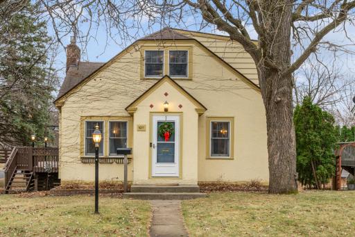 1011 Main Street NW, Elk River, MN 55330
