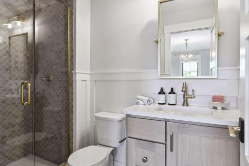 Lower-Level Guest Bath *photo of like home