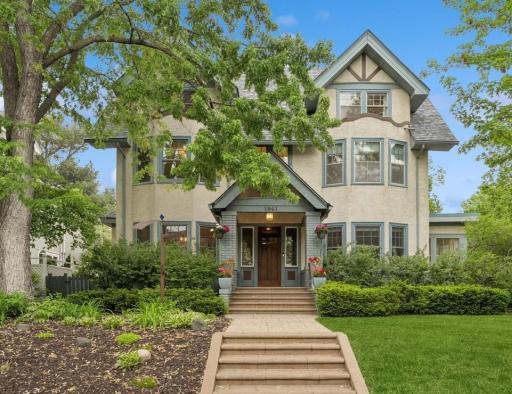 1941 James Avenue S, Minneapolis, MN 55403