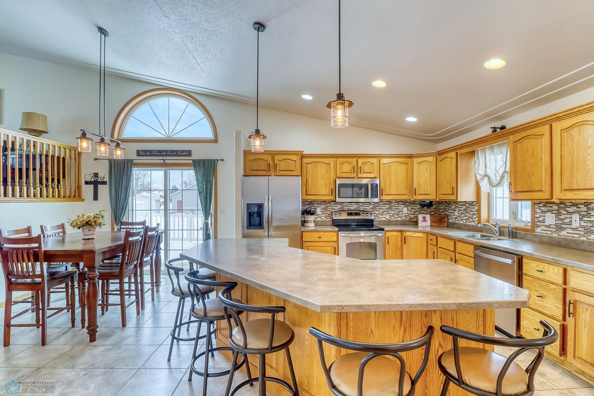 Kitchen1_4.jpg