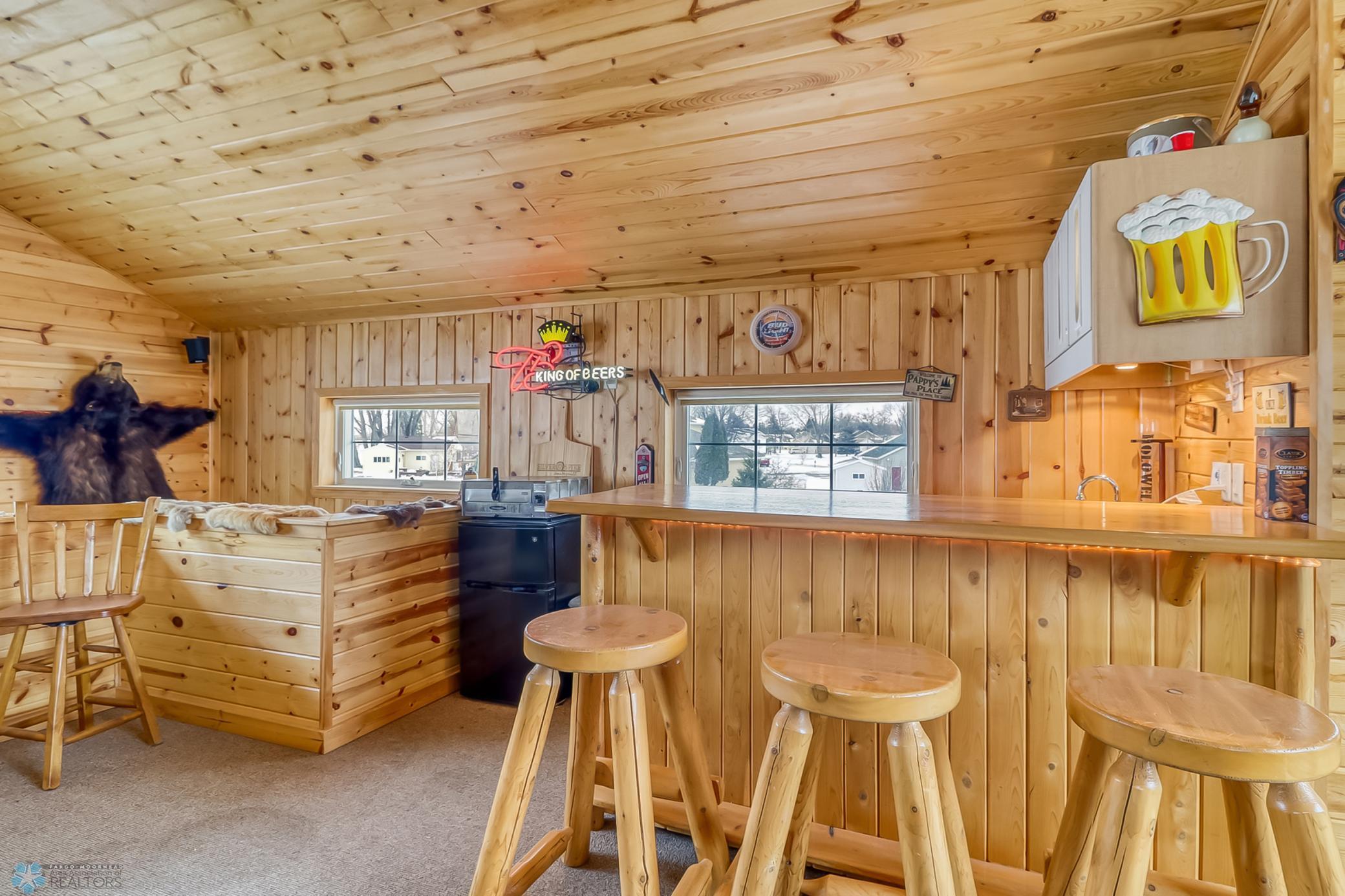 Unattached Garage Upstairs bar1_1.jpg