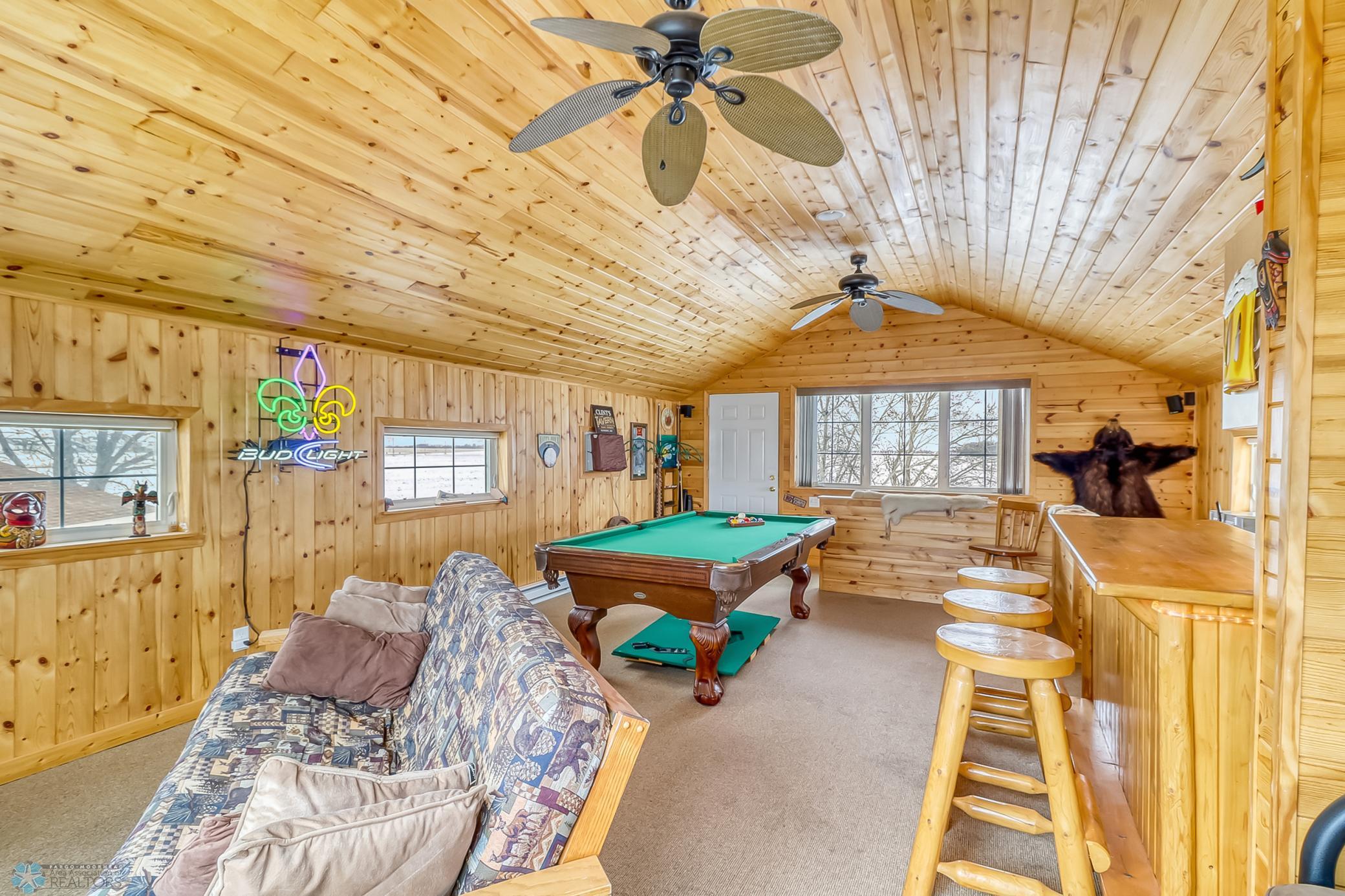 Unattached Garage Upstairs1_2.jpg