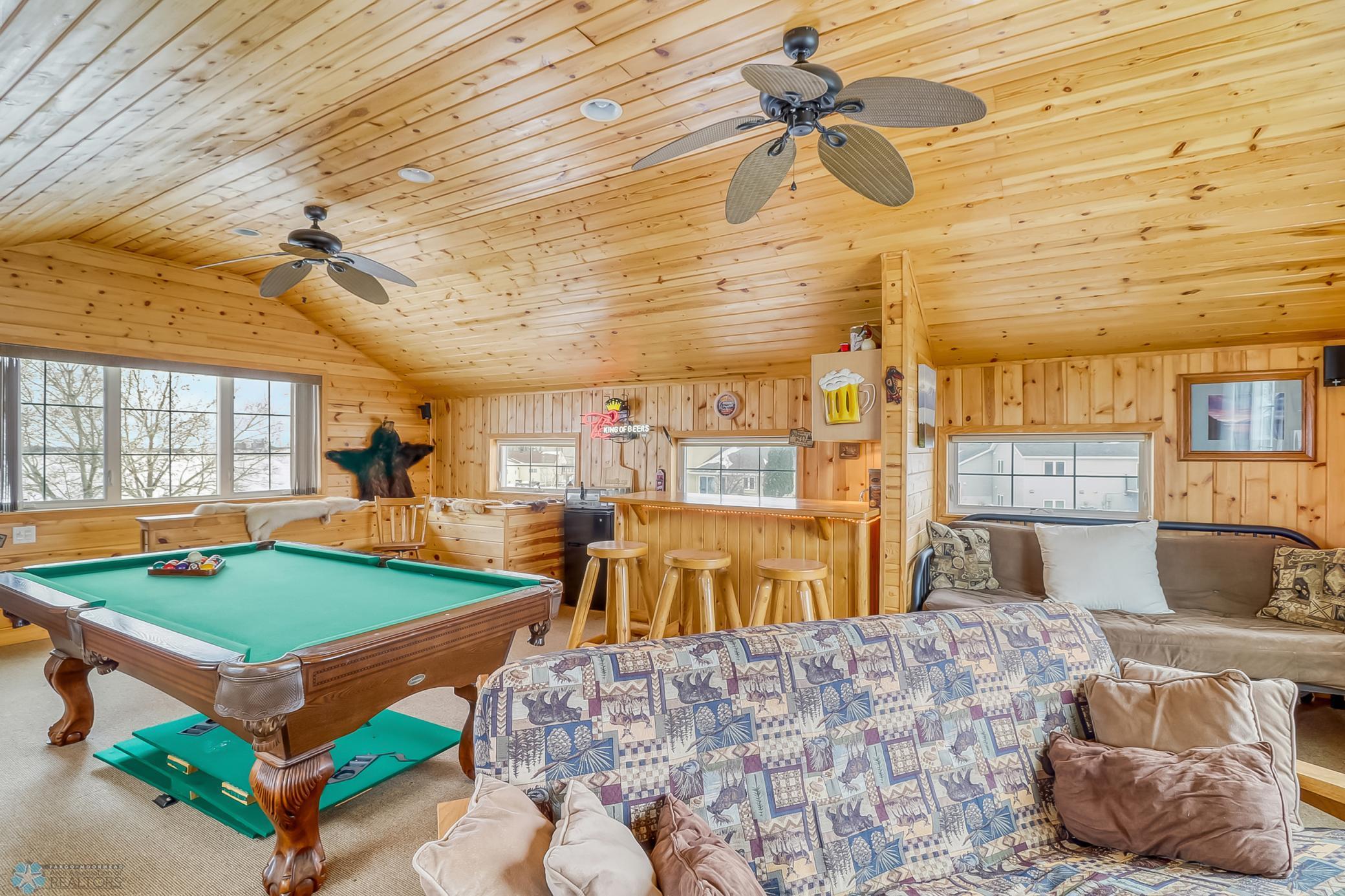 Unattached Garage Upstairs1_4.jpg