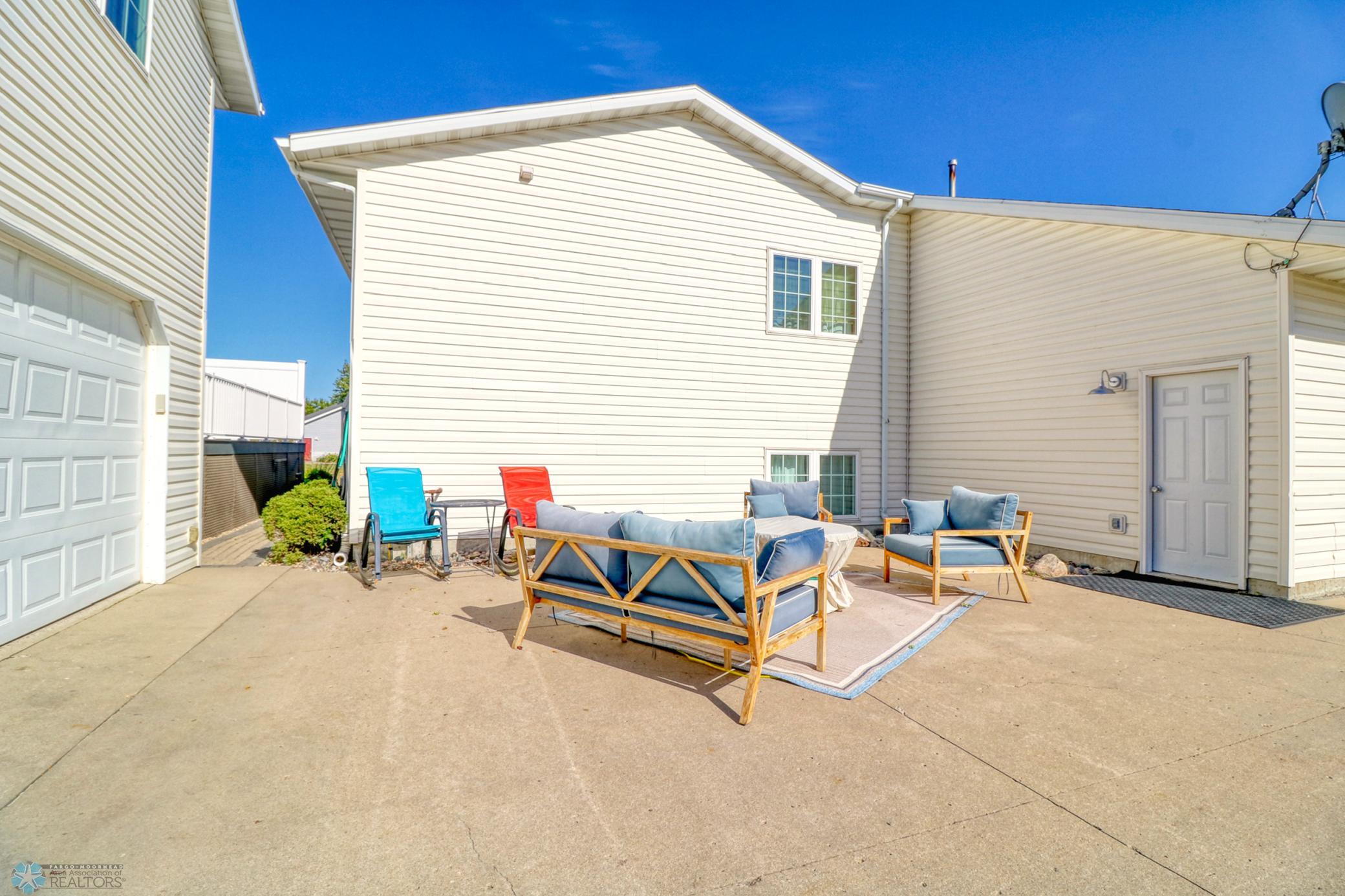 Back Patio1_0.jpg