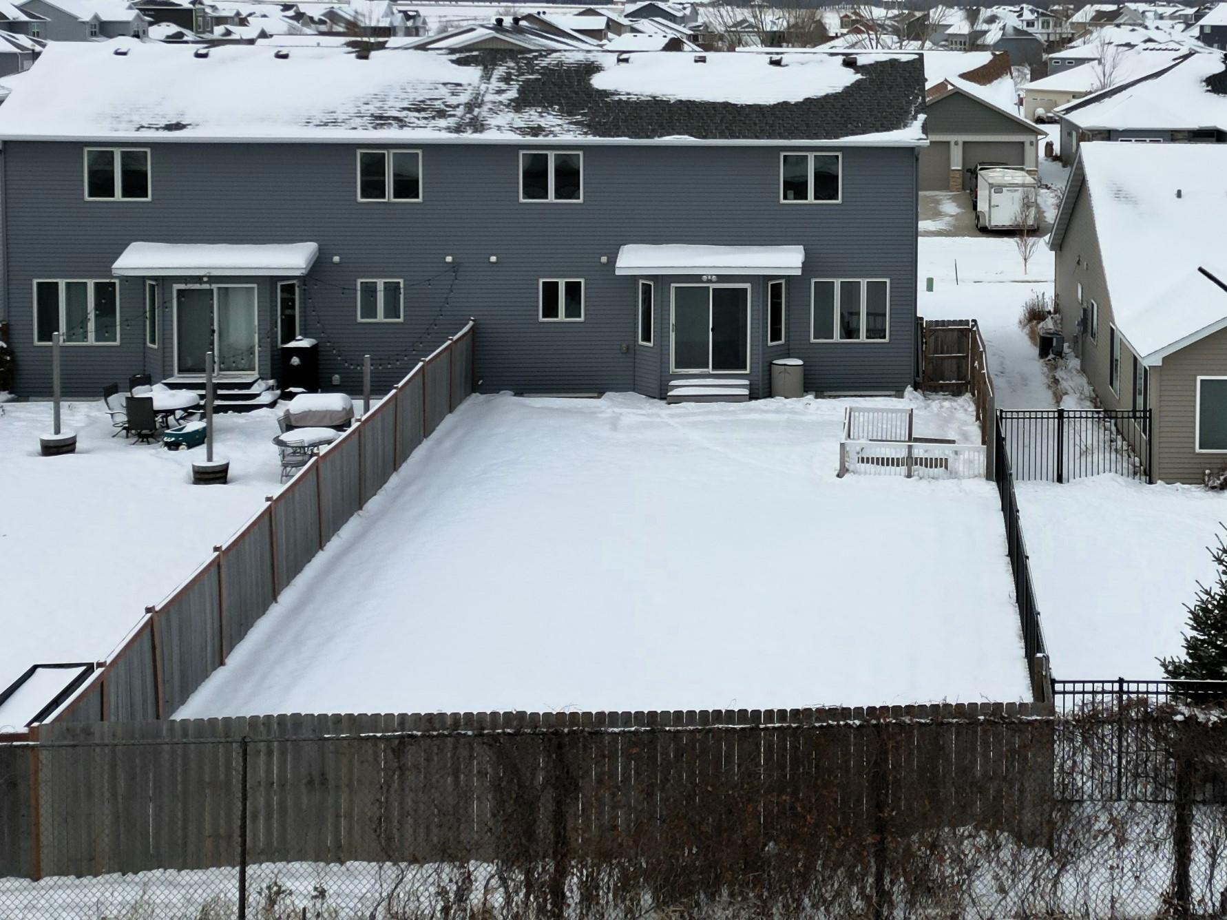 Private Fenced Yard.JPG