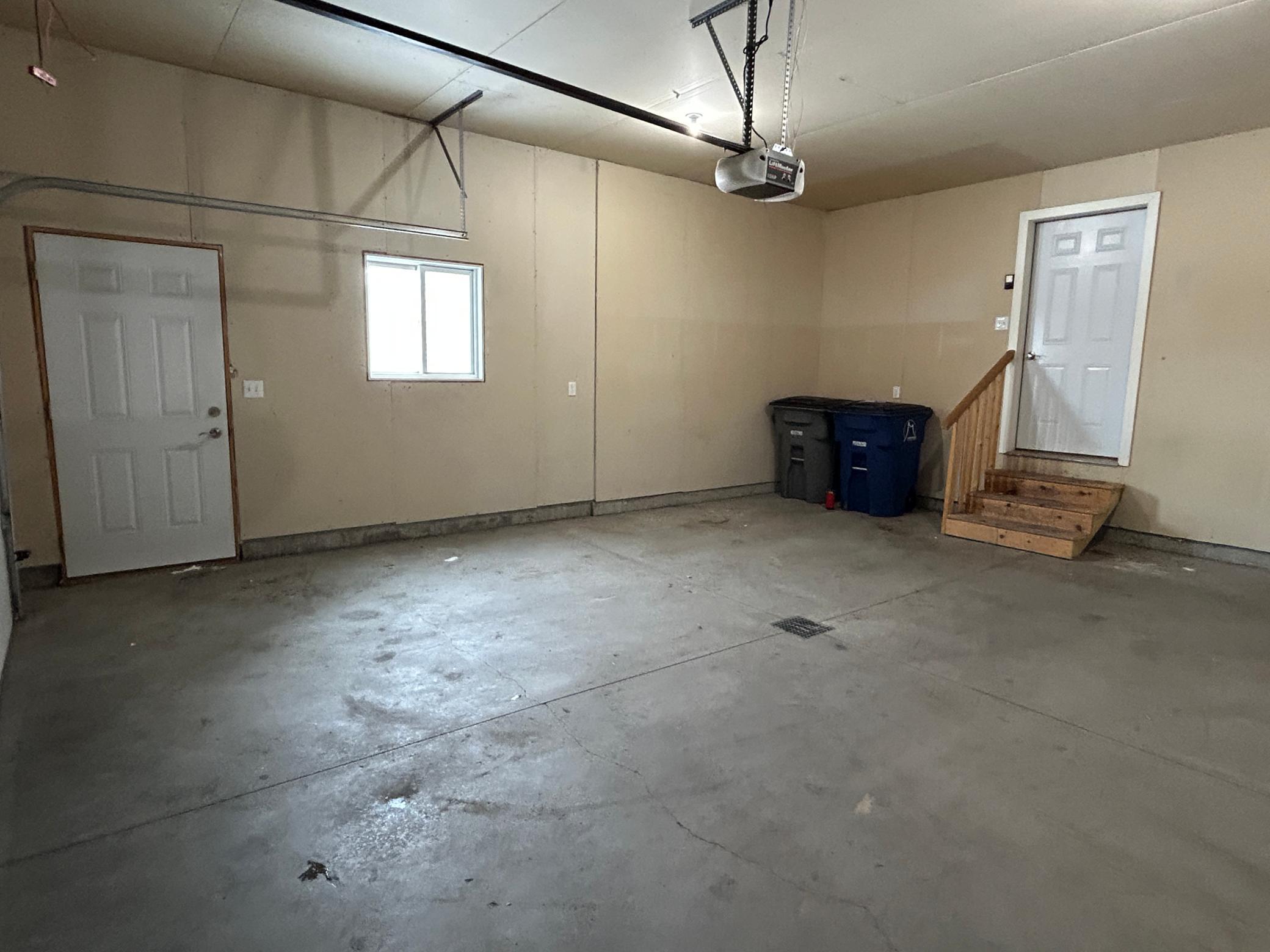 Large Garage With Floor Drain.JPG
