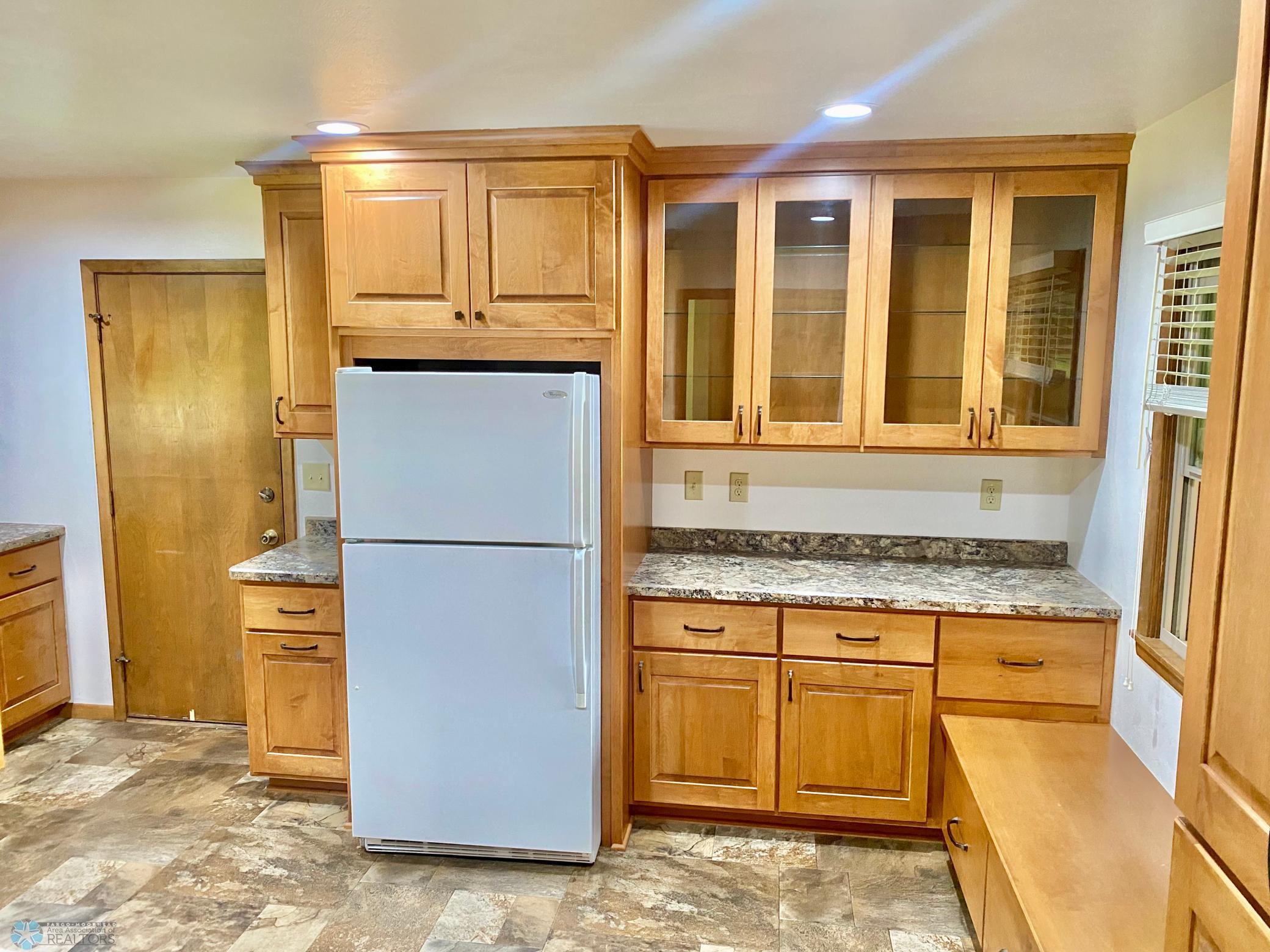 kitchen3.jpg