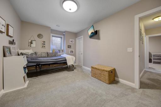 1933 Lexington Lane, North Mankato, MN 56003