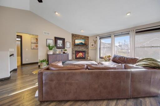 1933 Lexington Lane, North Mankato, MN 56003